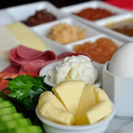 Nazli Aparts Трабзон