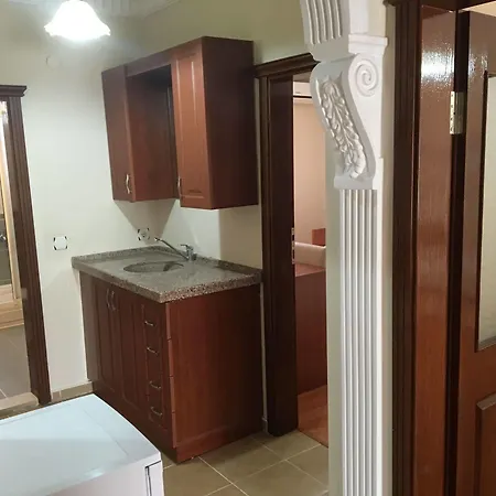 Nazli Aparts Апартаменти Трабзон