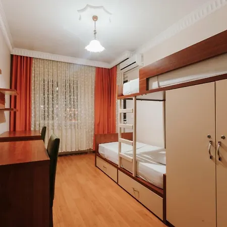 Nazli Aparts Trabzon