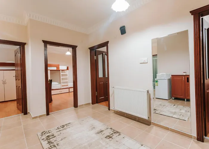 Nazli Aparts Трабзон